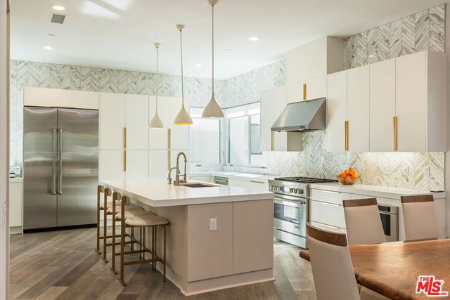 12615 W Seacoast Place, Los Angeles, CA 90094