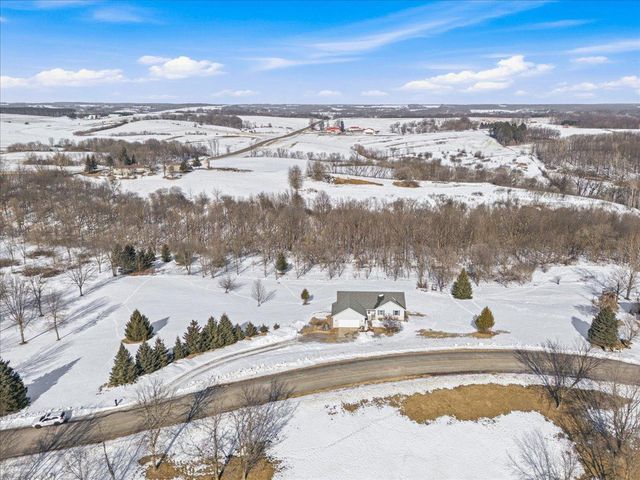 456 Walnut Ridge Drive, Glenwood City, WI 54013