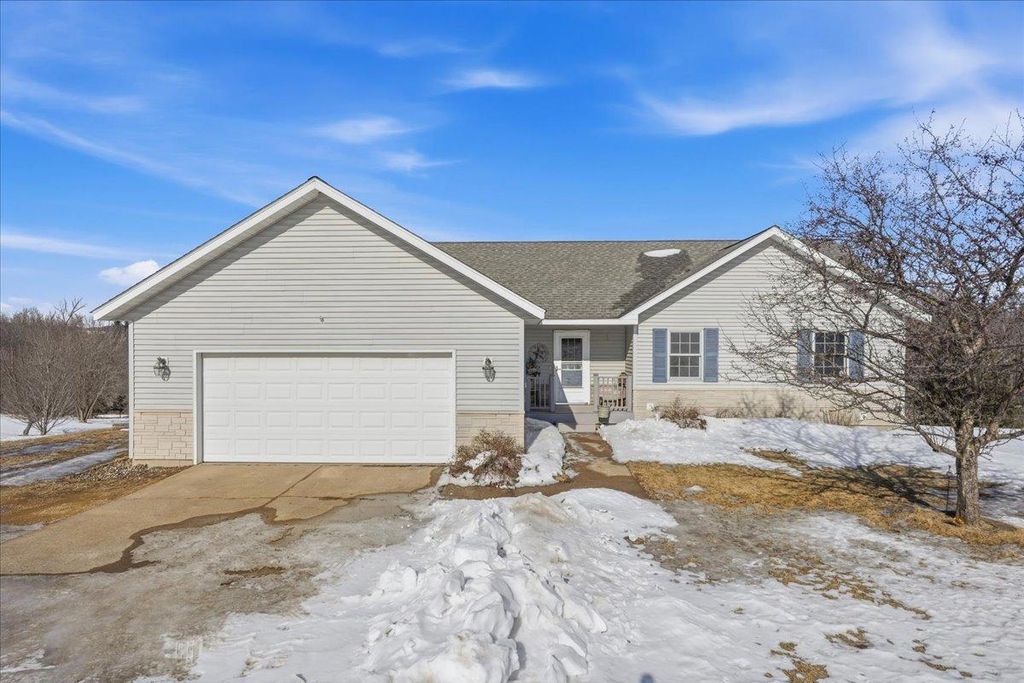 456 Walnut Ridge Drive, Glenwood City, WI 54013