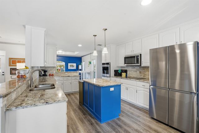 7924 Londonderry Drive, North Richland Hills, TX 76182