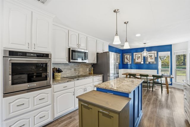 7924 Londonderry Drive, North Richland Hills, TX 76182