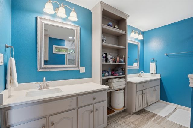 7924 Londonderry Drive, North Richland Hills, TX 76182