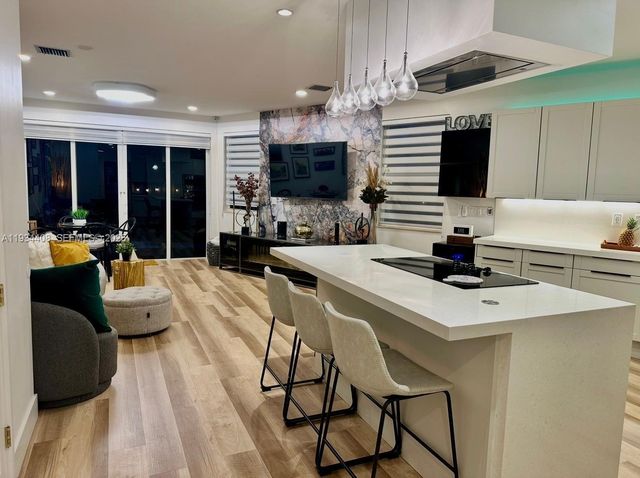 407 SW 5th St, Fort Lauderdale, FL 33315