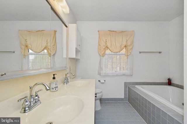 107 FAIRVIEW DR, Lansdale, PA 19446