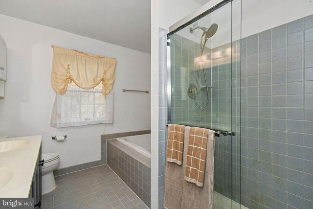 107 FAIRVIEW DR, Lansdale, PA 19446