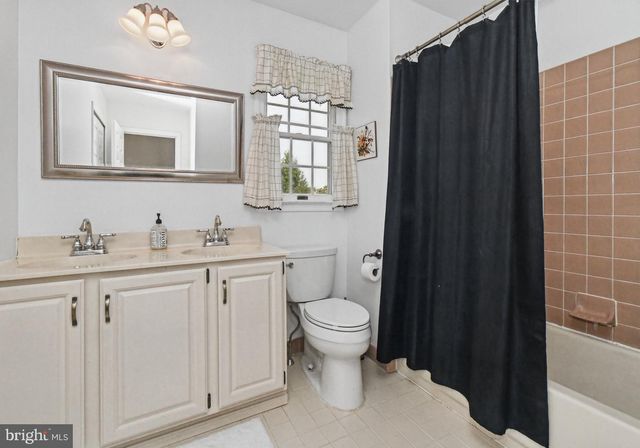 107 FAIRVIEW DR, Lansdale, PA 19446