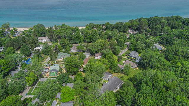 15577 Victor Road 4, Chikaming Twp, MI 49129