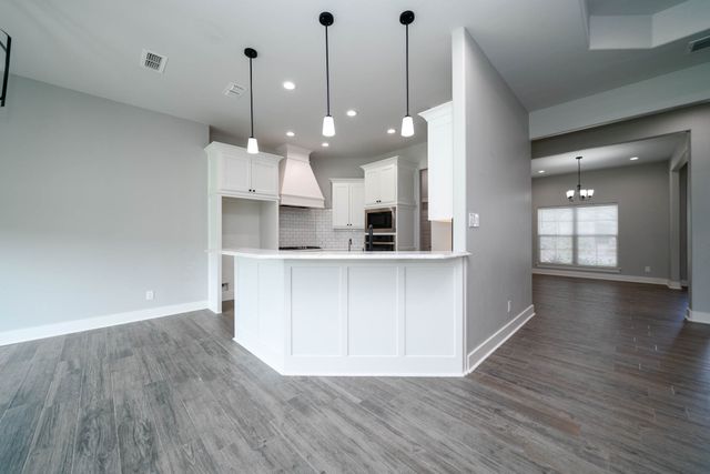 203 New Braunfels, Hallsville, TX 75650