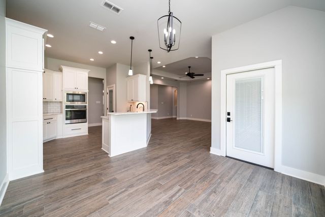 203 New Braunfels, Hallsville, TX 75650