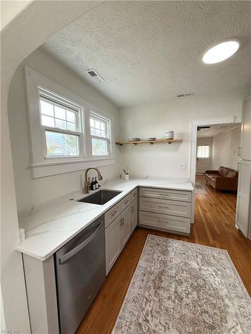 129 North AVE, Newport News, VA 23601