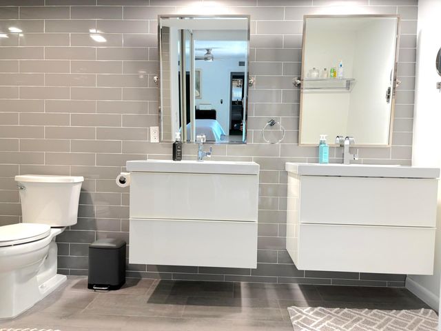 1700 Embassy Drive 403, West Palm Beach, FL 33401