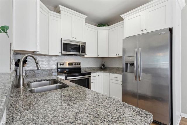 2235 White House Cv, Newport News, VA 23602