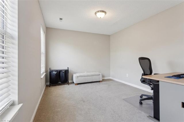 2235 White House Cv, Newport News, VA 23602