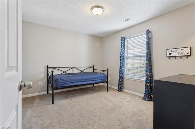 2235 White House Cv, Newport News, VA 23602