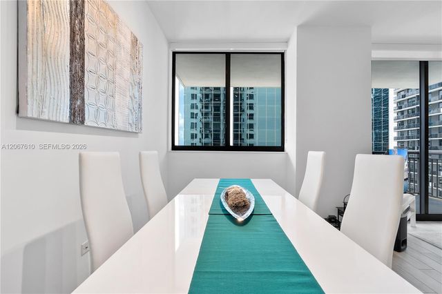 999 SW 1st Avenue 2115, Miami, FL 33130