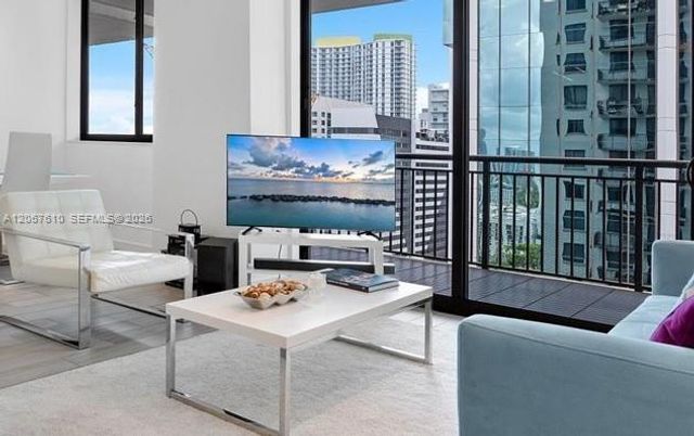 999 SW 1st Avenue 2115, Miami, FL 33130