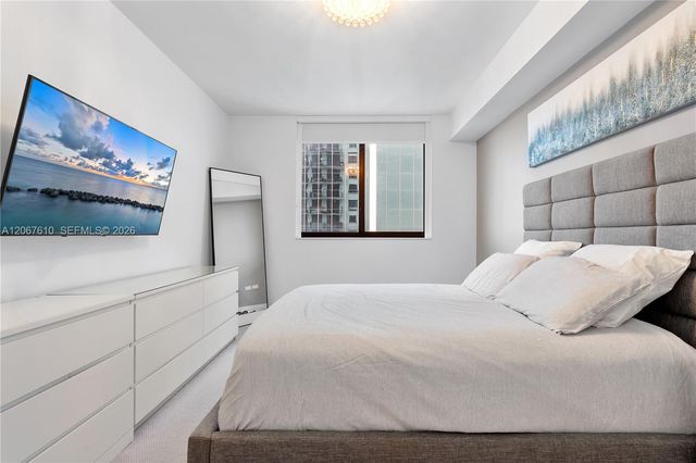 999 SW 1st Avenue 2115, Miami, FL 33130