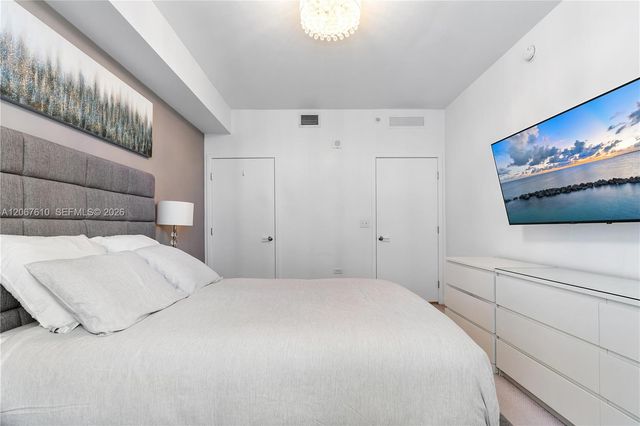 999 SW 1st Avenue 2115, Miami, FL 33130