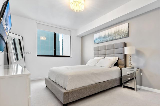 999 SW 1st Avenue 2115, Miami, FL 33130