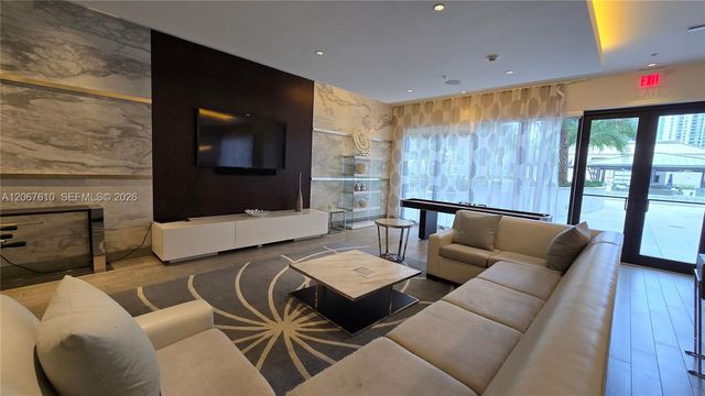 999 SW 1st Avenue 2115, Miami, FL 33130