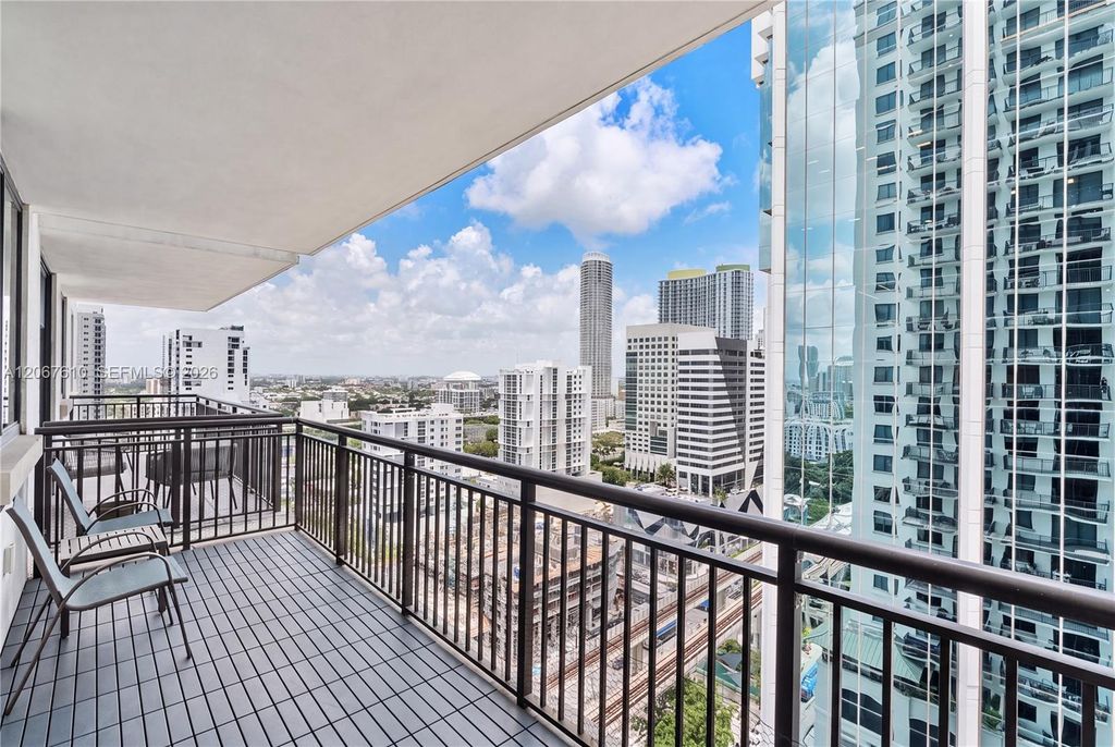 999 SW 1st Avenue 2115, Miami, FL 33130