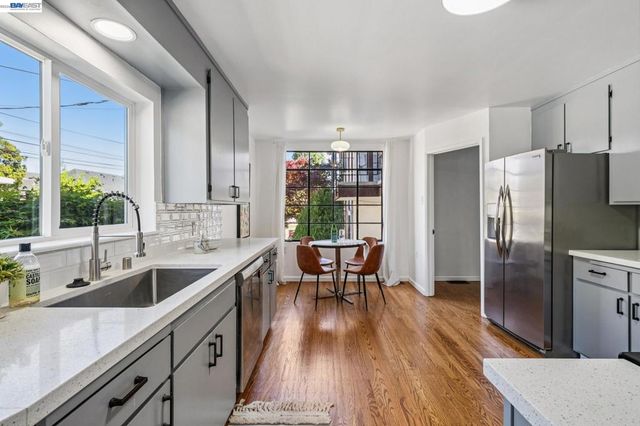 2135 Buena Vista Ave, Alameda, CA 94501