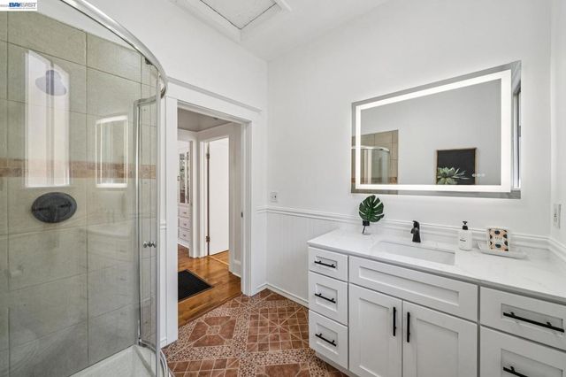 2135 Buena Vista Ave, Alameda, CA 94501
