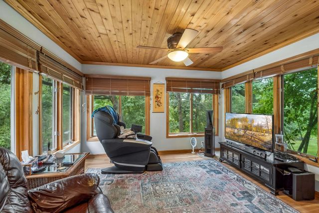 129 Teresa Drive, West Saint Paul, MN 55118