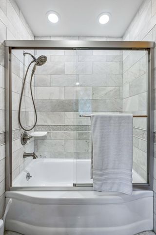 129 Teresa Drive, West Saint Paul, MN 55118