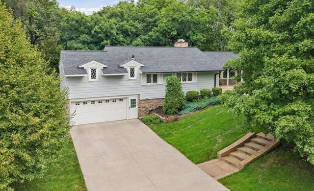 129 Teresa Drive, West Saint Paul, MN 55118