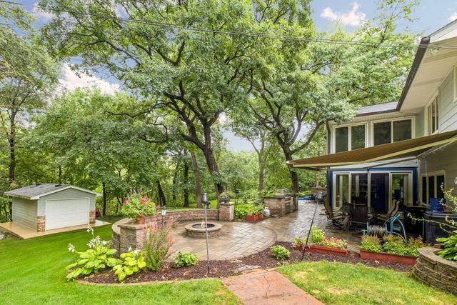 129 Teresa Drive, West Saint Paul, MN 55118