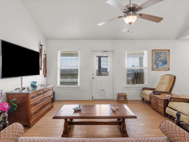 1206 Middle Drive W, Surfside Beach, TX 77541