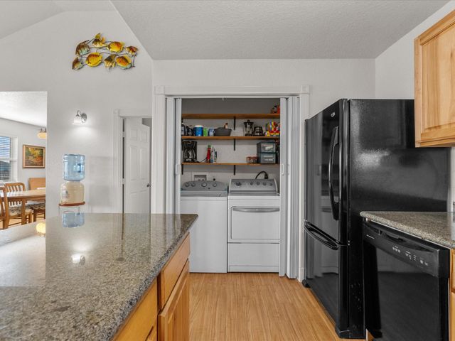 1206 Middle Drive W, Surfside Beach, TX 77541