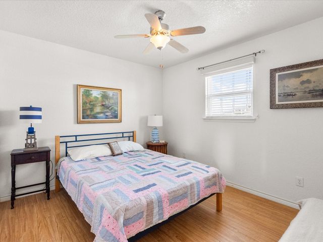 1206 Middle Drive W, Surfside Beach, TX 77541