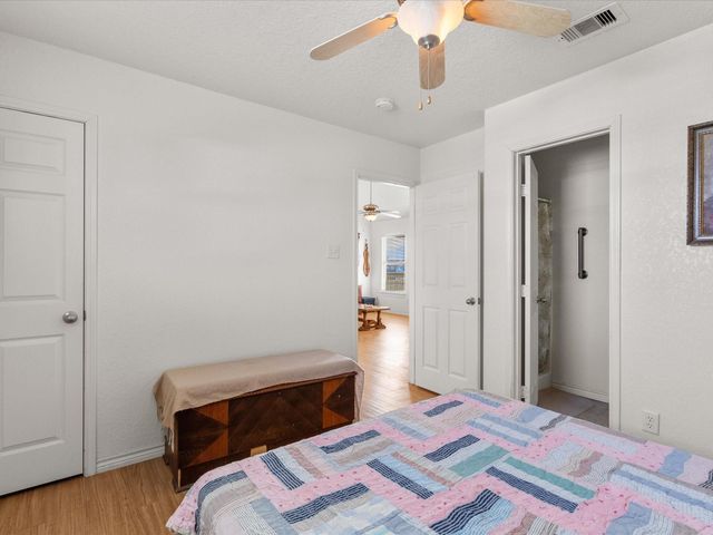 1206 Middle Drive W, Surfside Beach, TX 77541