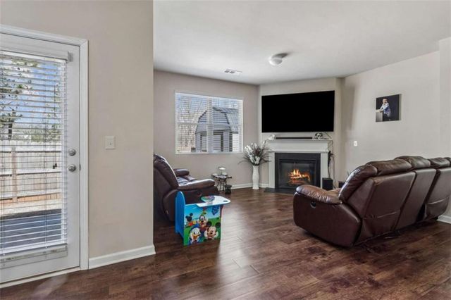 3255 Heatherwood Drive, Gainesville, GA 30507