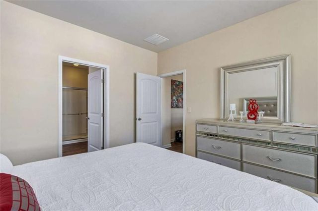 3255 Heatherwood Drive, Gainesville, GA 30507