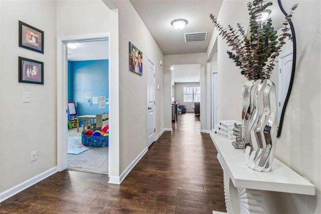 3255 Heatherwood Drive, Gainesville, GA 30507