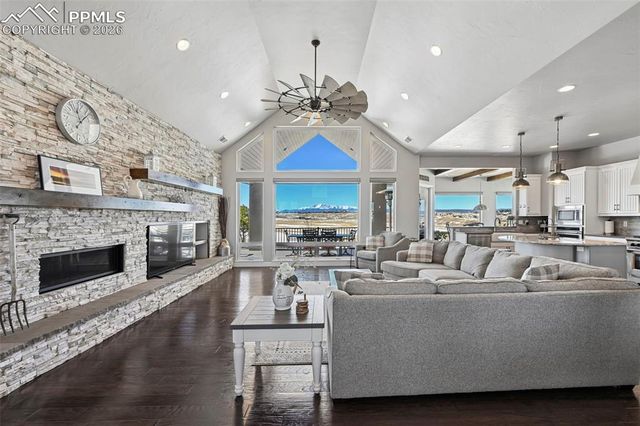 5734 Windridge Point, Colorado Springs, CO 80908