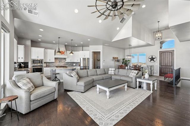 5734 Windridge Point, Colorado Springs, CO 80908