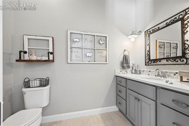 5734 Windridge Point, Colorado Springs, CO 80908