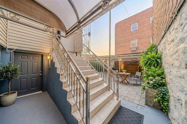 1557 Glover Street, Bronx, NY 10462