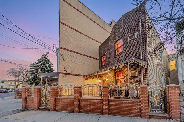 1557 Glover Street, Bronx, NY 10462