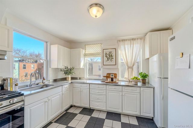 1557 Glover Street, Bronx, NY 10462