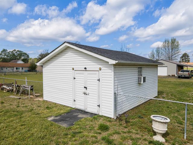 115 W Valentine Rd, Jacksonville, AR 72076