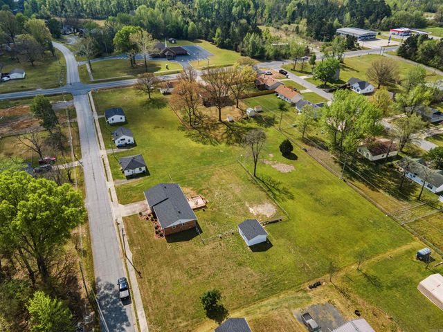 115 W Valentine Rd, Jacksonville, AR 72076
