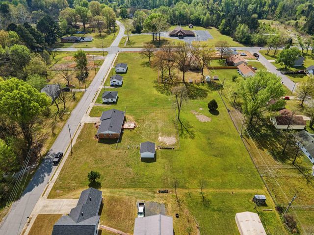 115 W Valentine Rd, Jacksonville, AR 72076