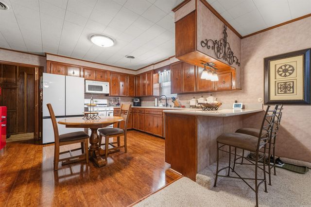 115 W Valentine Rd, Jacksonville, AR 72076