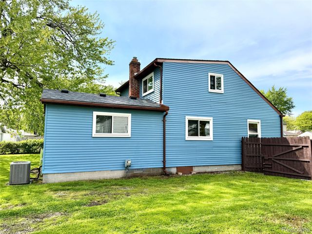 21732 Rosedale Street, St. Clair Shores, MI 48080