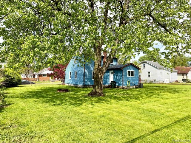 21732 Rosedale Street, St. Clair Shores, MI 48080